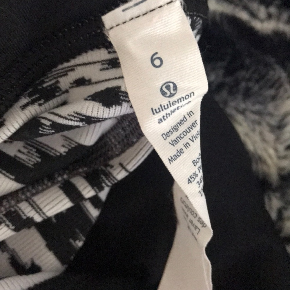Lululemon Crops - Picture 4 of 4